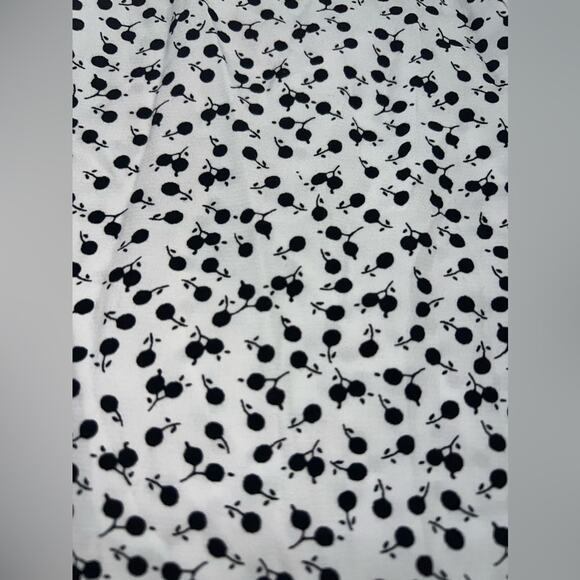 NEW LOFT Floral Flutter V-Neck White Black Pocket Dress sz 8 - Picture 5 of 12